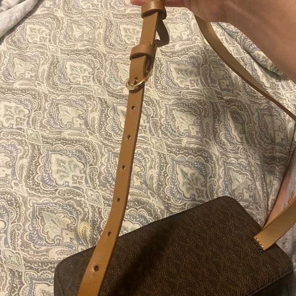 Michel Kors waist belt bag - Picture 3 of 5